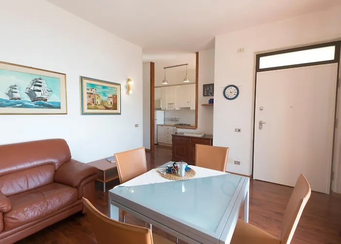 Apartment 607 - Bellissimo Quadrilocale In Centro A Numana, Aria Condizionata, Portico, Vista Mare Spettacolare E Garage Numana